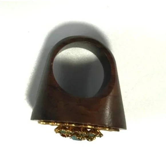 Vintage Chunky Teak Wood and Rhinestone Cocktail Ring Gold Tone Filagree Sz 8.25 - Picture 5 of 8